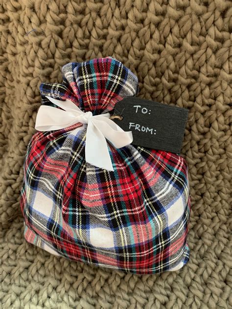 flannels gift bag.